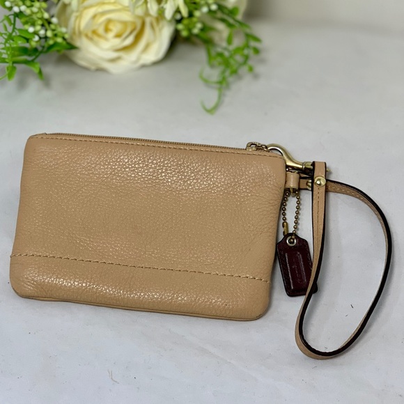 COACH Beige Pebbled Leather Wristlet Brown Gold - Picture 2 of 8
